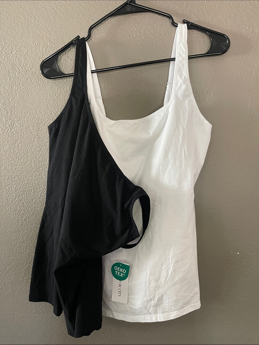 2 in 1 Classic Black & White Tank Top Duo